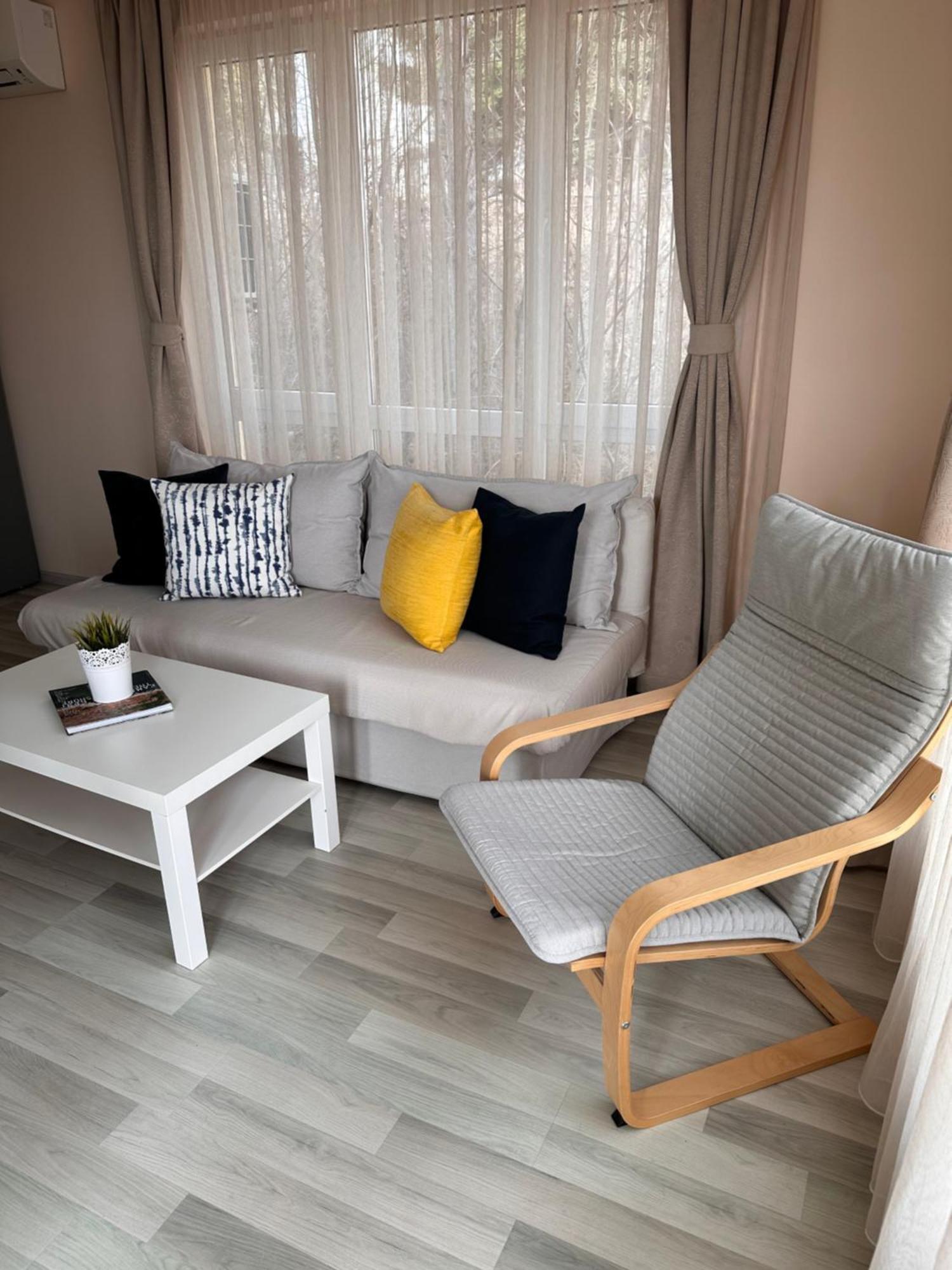 Atea Apartments Kavarna Exterior photo