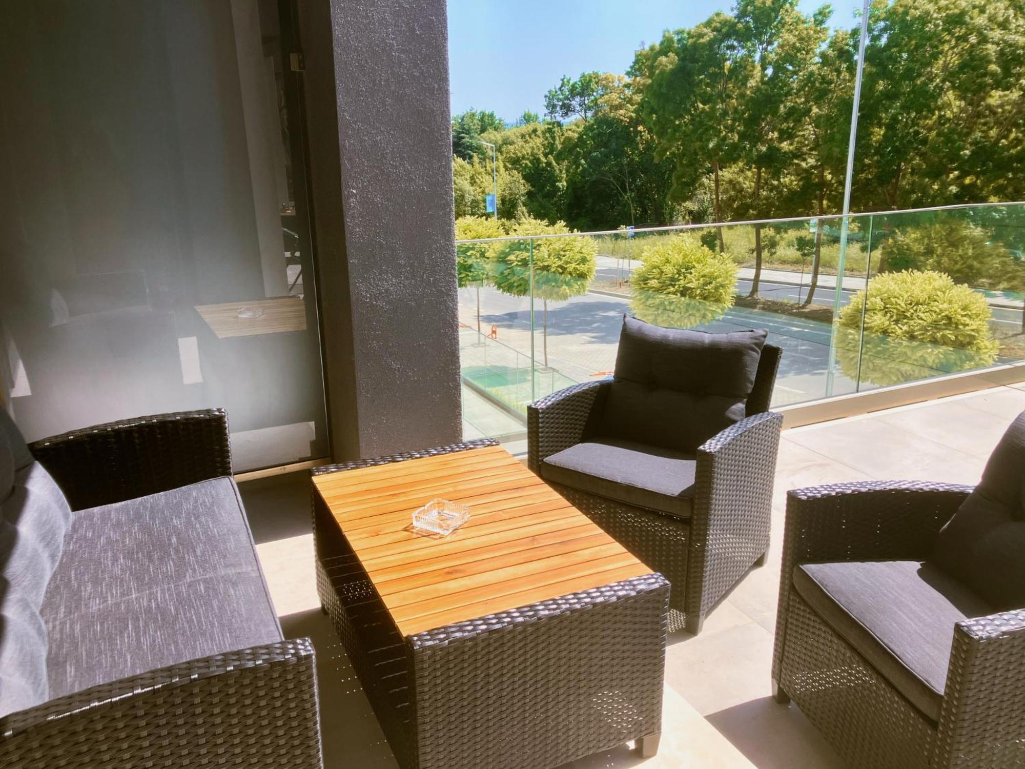Atea Apartments Kavarna Exterior photo
